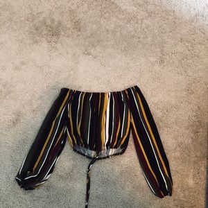 Long sleeve crop top